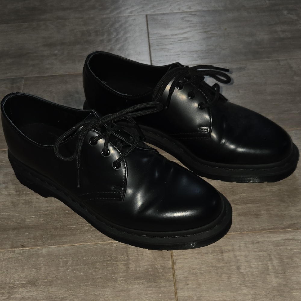 Unisex Dr. Martens Smooth Leather Oxford